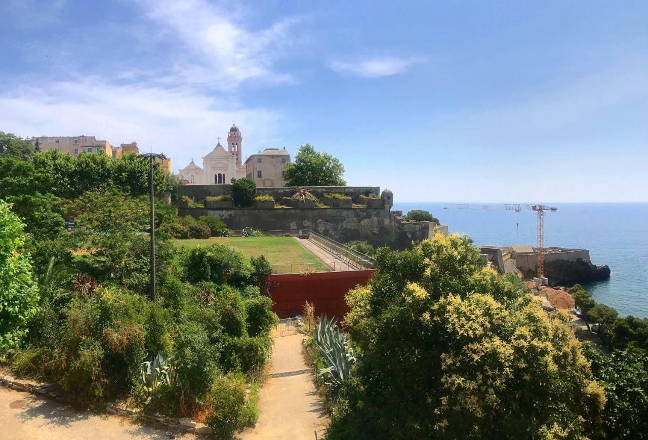 La Casa Di L'Acqua Au Pied De La Citadelle Lägenhet Bastia  Exteriör bild